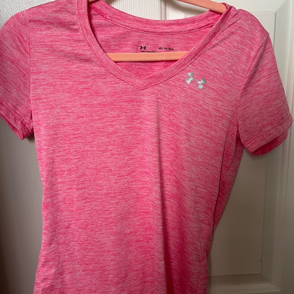 Womens under armour athletic t shirt